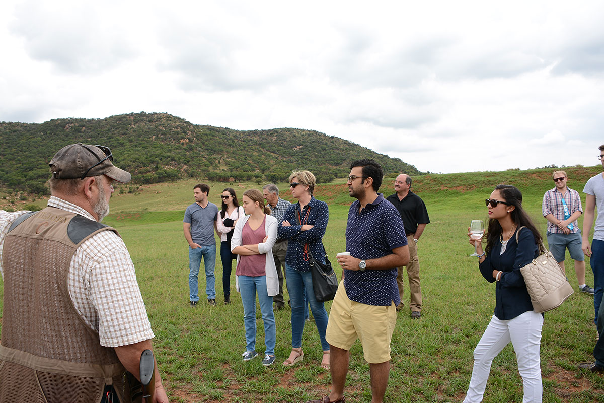 Frik briefing a corporate group