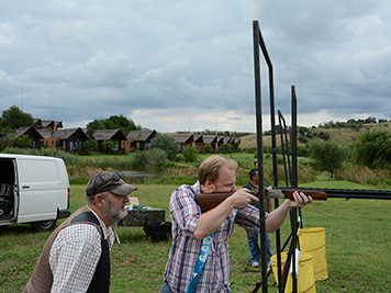 Shooter taking aim under coaching at Muldersdrift